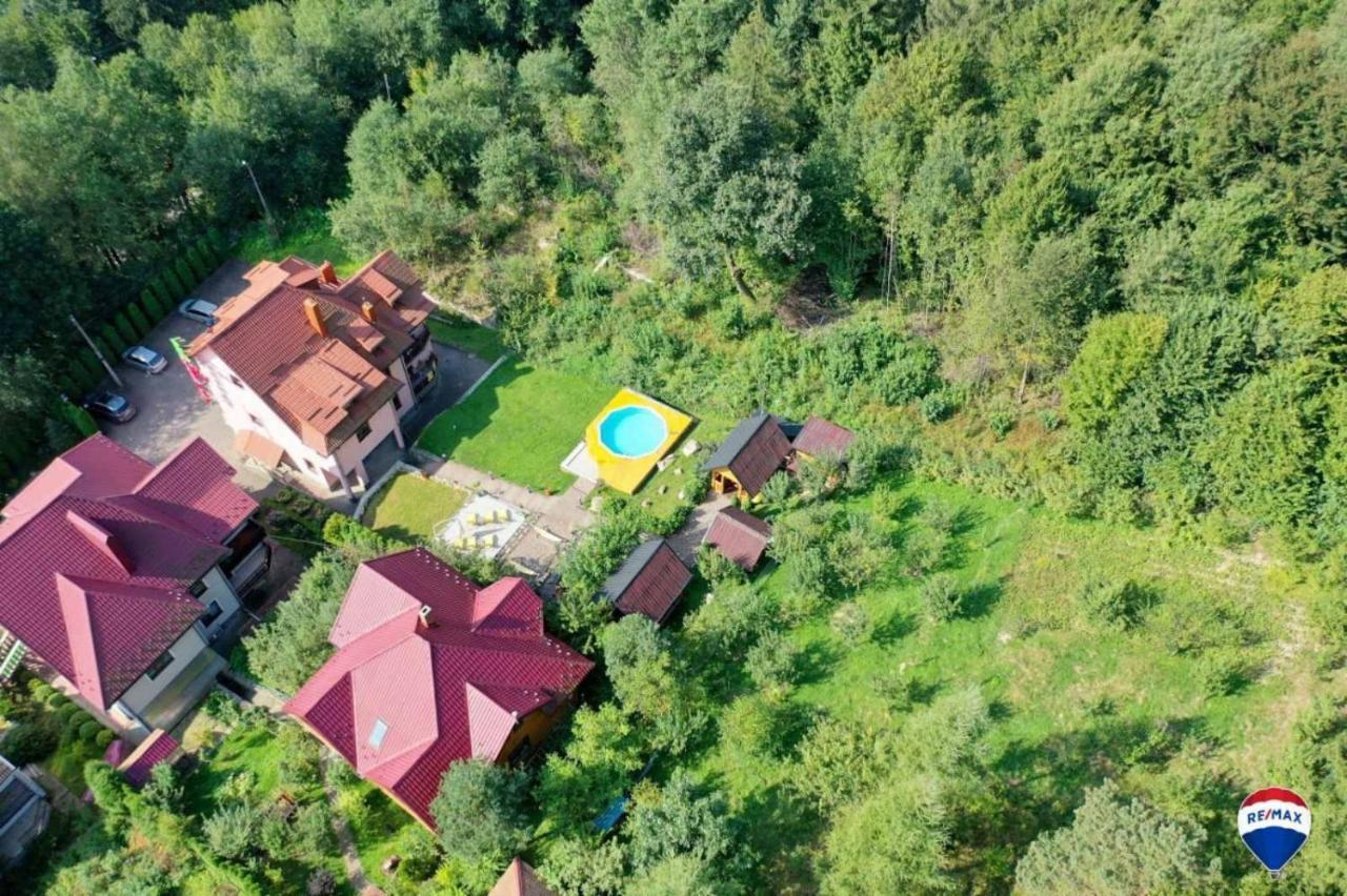 Краса Карпат Hotell Jaremtsje Eksteriør bilde