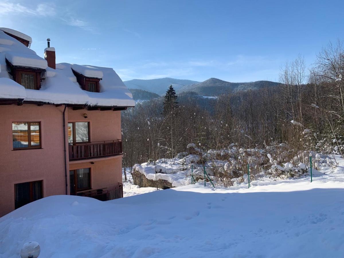 Краса Карпат Hotell Jaremtsje Eksteriør bilde