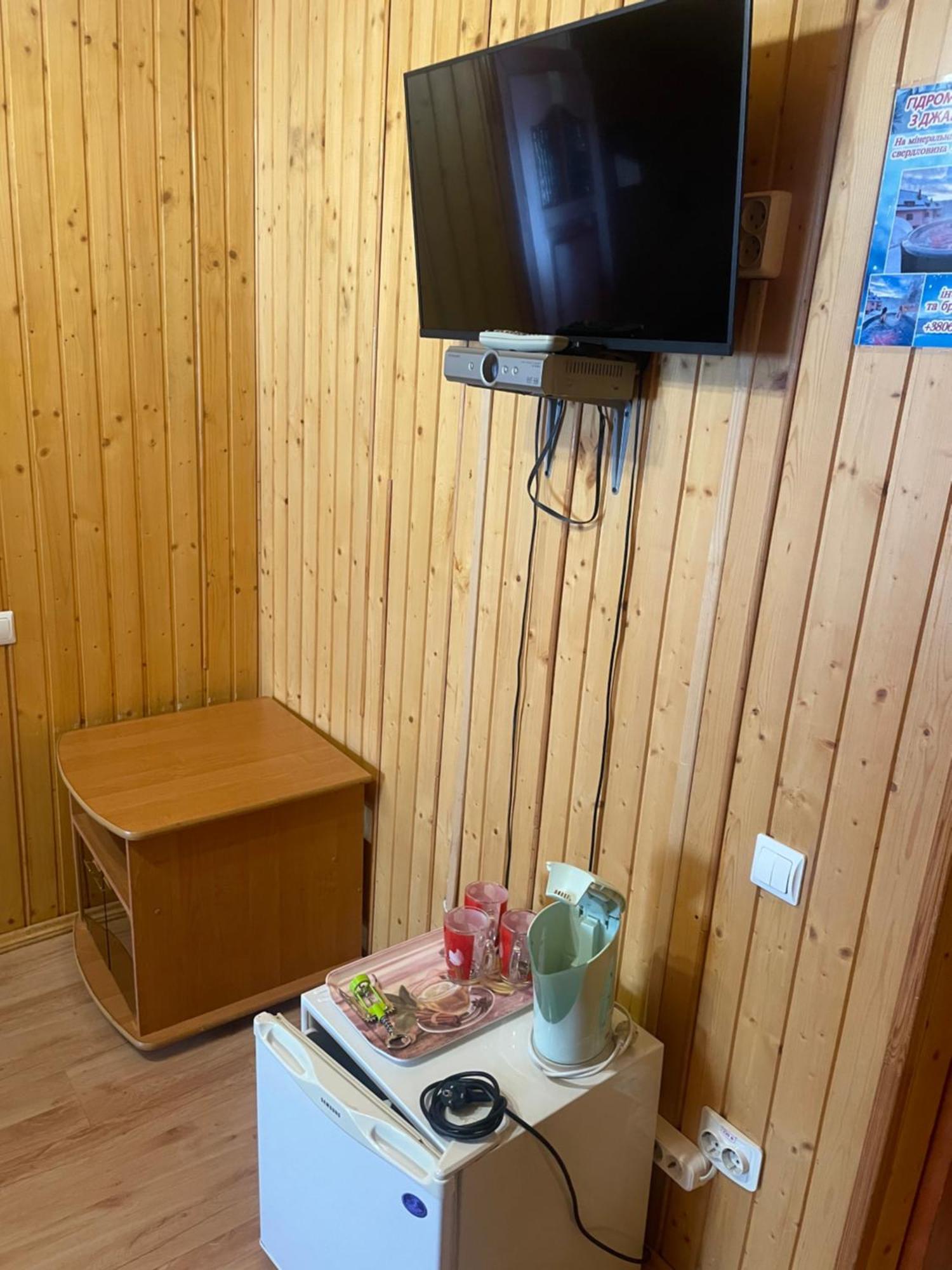 Краса Карпат Hotell Jaremtsje Eksteriør bilde